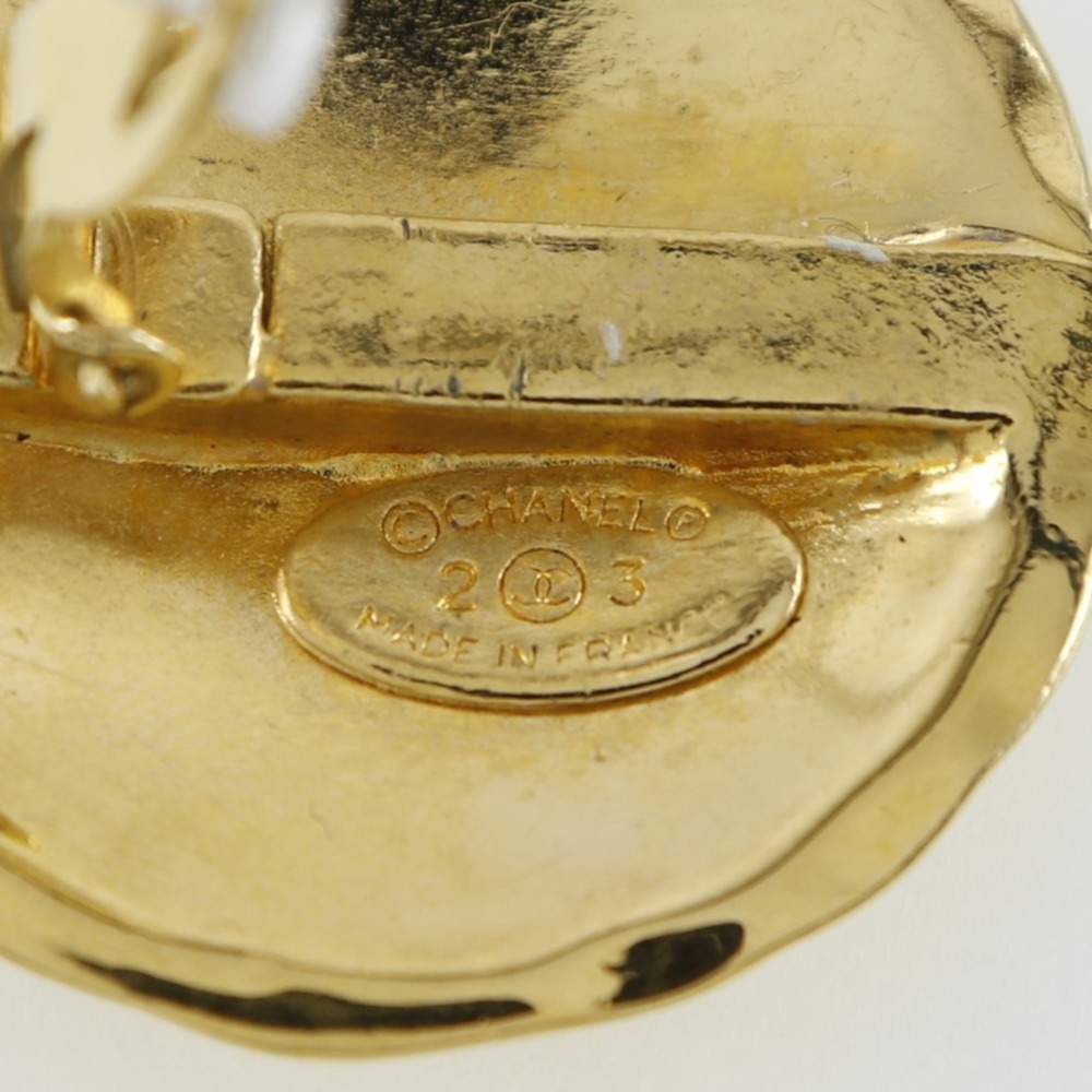 CHANEL Vintage Gold Logo Earrings - Picture 6 of 7